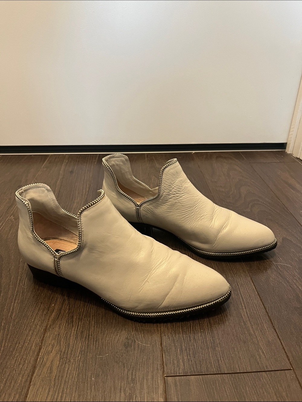 SENSO light grey Leather Ankle Booties, brand new, size 38